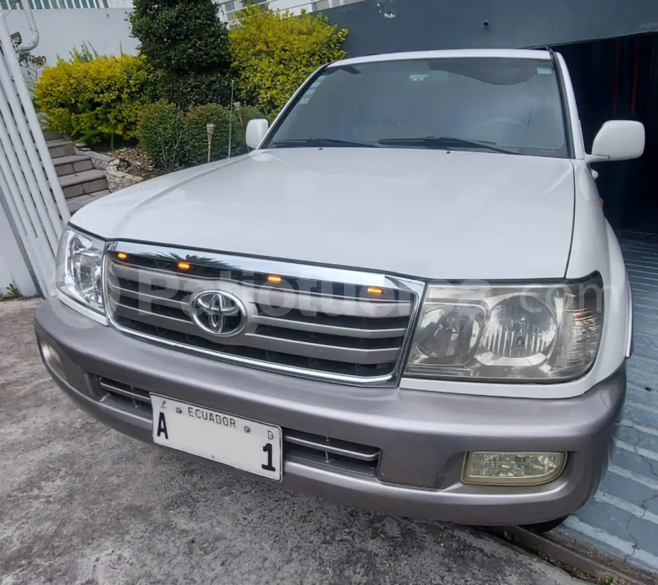 Foto 1 de Toyota Land Cruiser 100