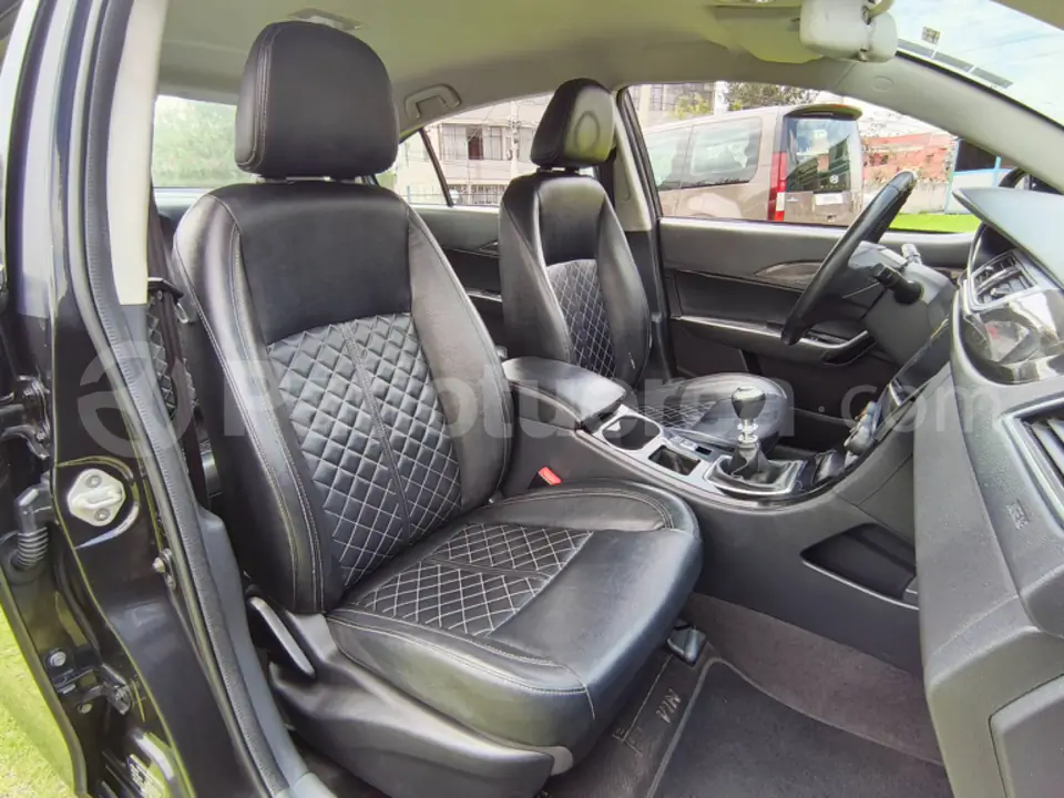 Foto 12 de Zotye Z500