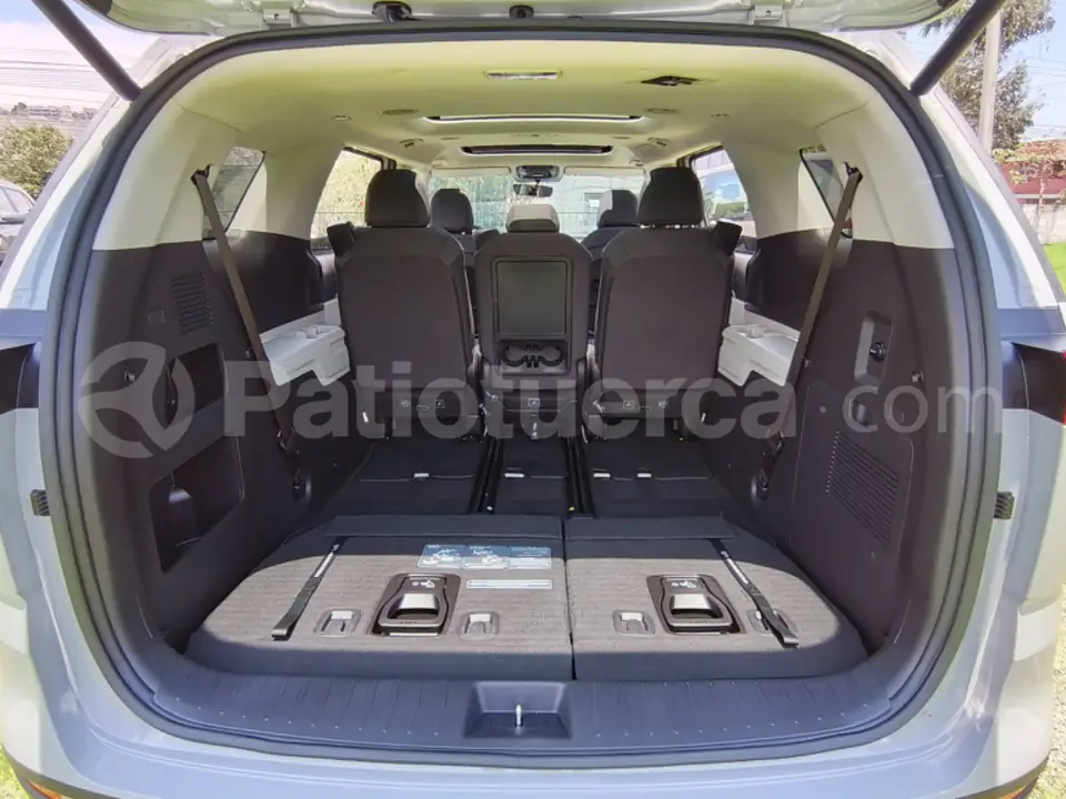 Foto 21 de Kia Carnival