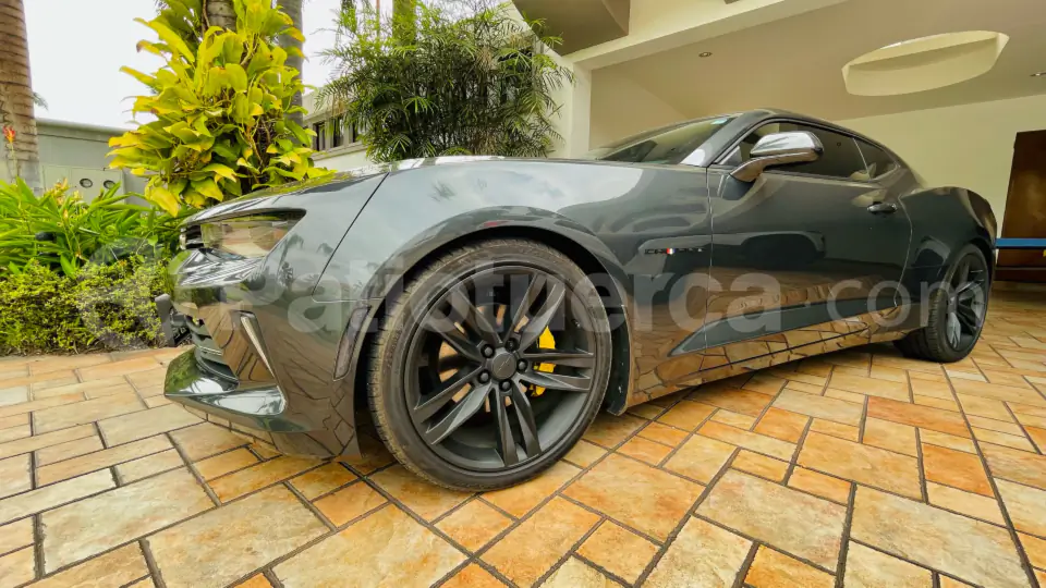 Foto 12 de Chevrolet Camaro RS