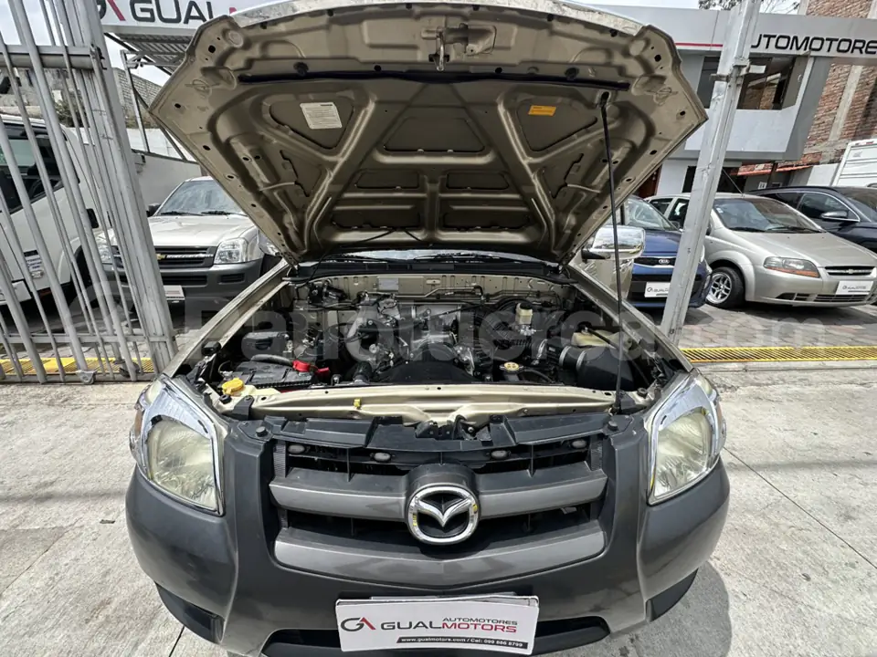 Foto 10 de Mazda BT-50 CS 2.2