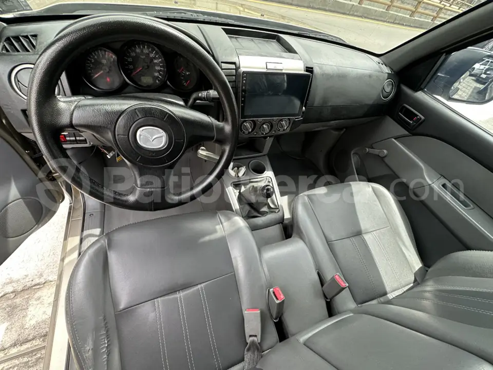Foto 11 de Mazda BT-50 CS 2.2