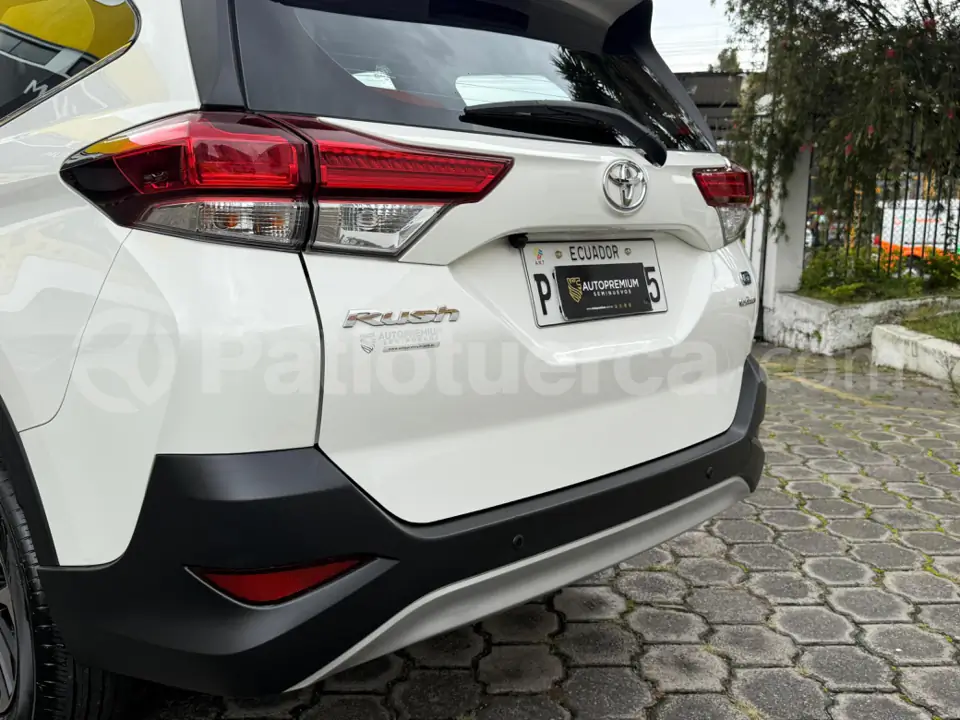 Foto 8 de Toyota Rush