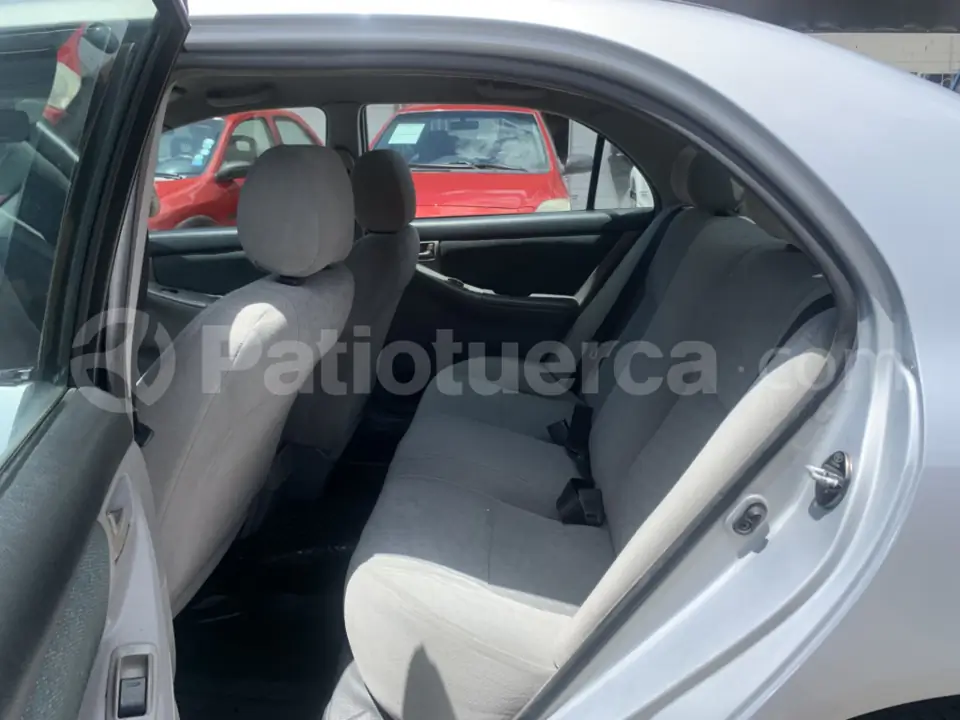 Foto 9 de Toyota Corolla 1.6