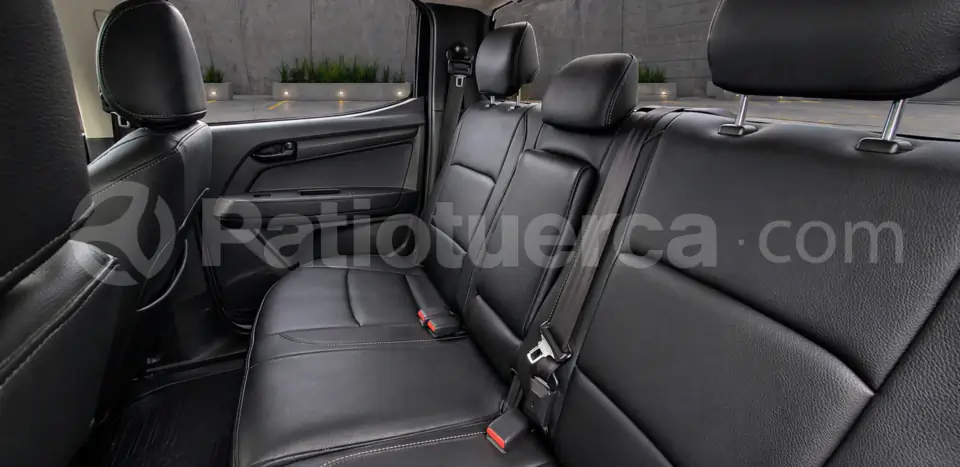 Foto 11 de Chevrolet D-MAX HI RIDE CRDI