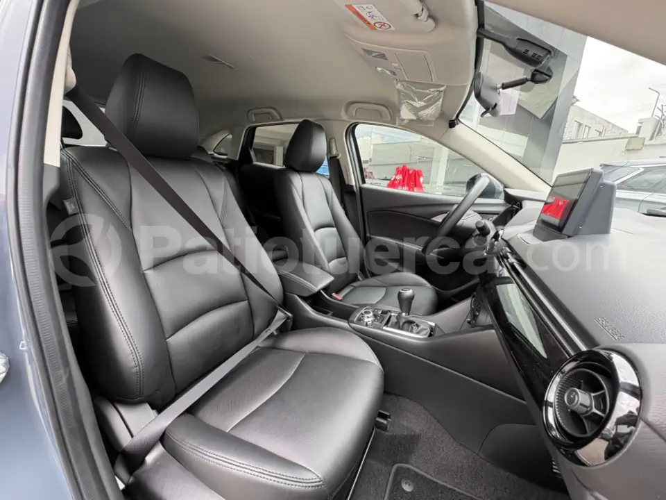 Foto 11 de Mazda CX 3 CORE