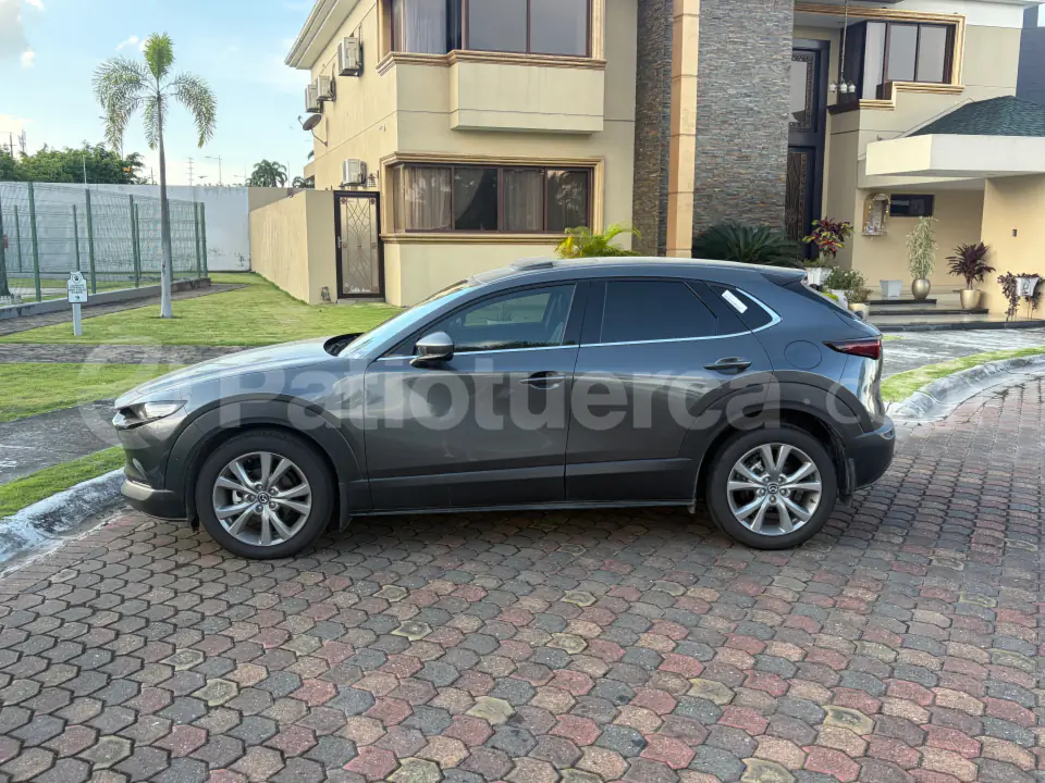 Foto 2 de Mazda CX-30