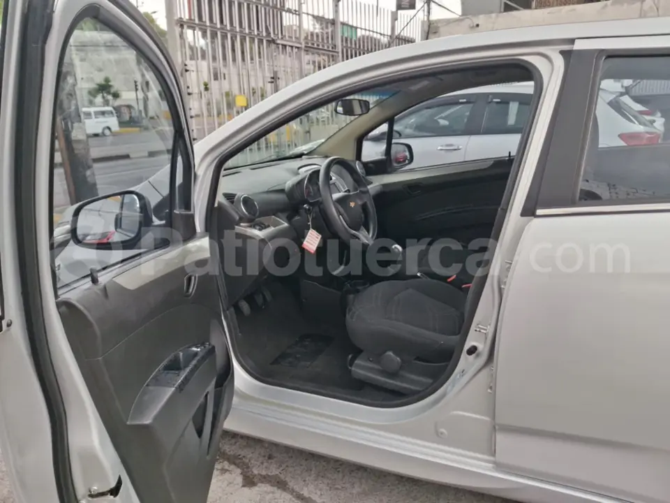 Foto 10 de Chevrolet BEAT PREMIER