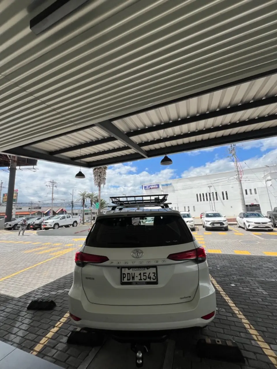 Foto 4 de Toyota Fortuner 2.7