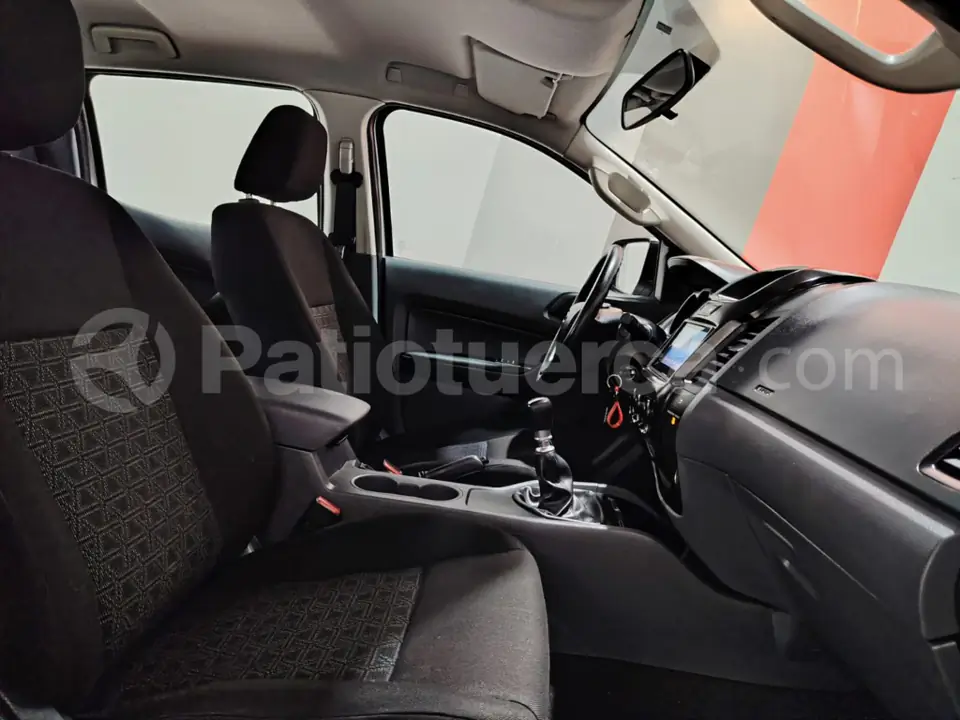 Foto 18 de Ford RANGER XL