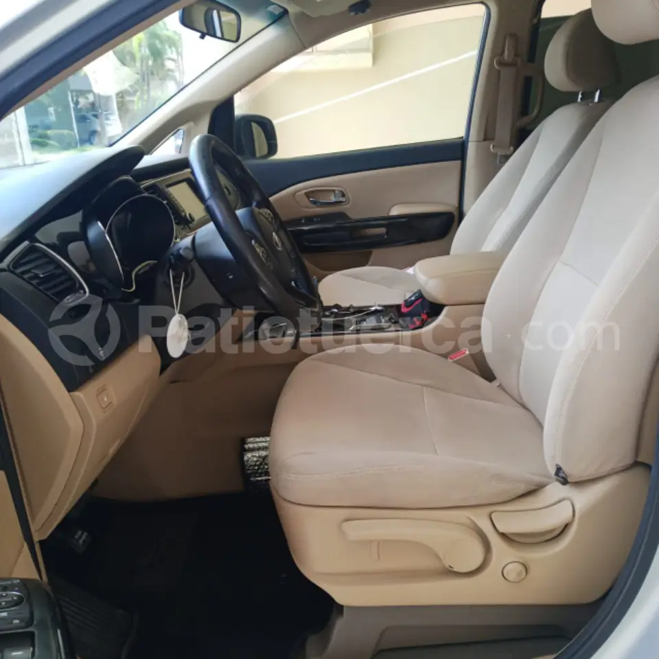Foto 8 de Kia Carnival