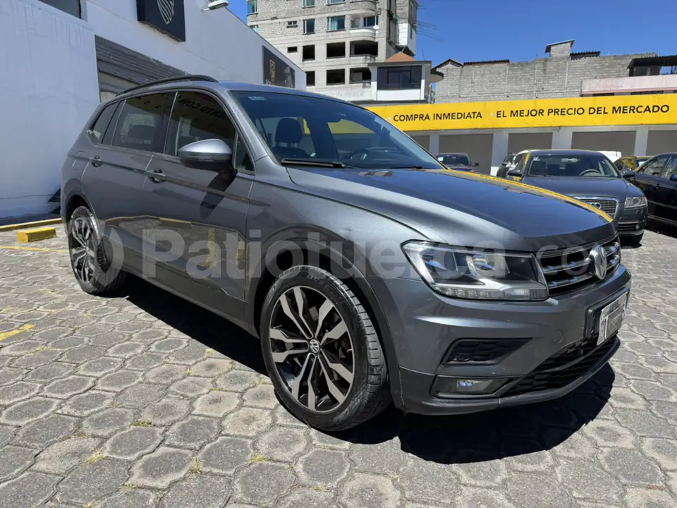 Foto 1 de Volkswagen Tiguan Trendline