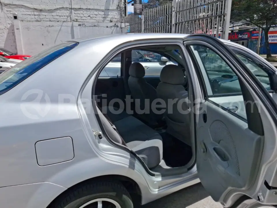 Foto 12 de Chevrolet Aveo Activo