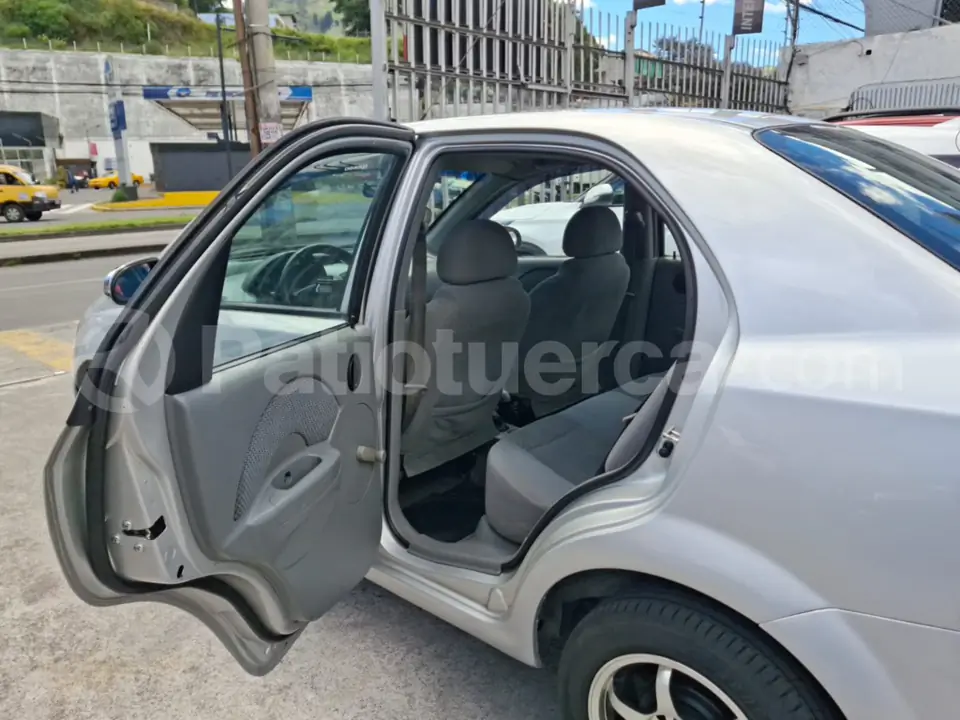 Foto 13 de Chevrolet Aveo Activo