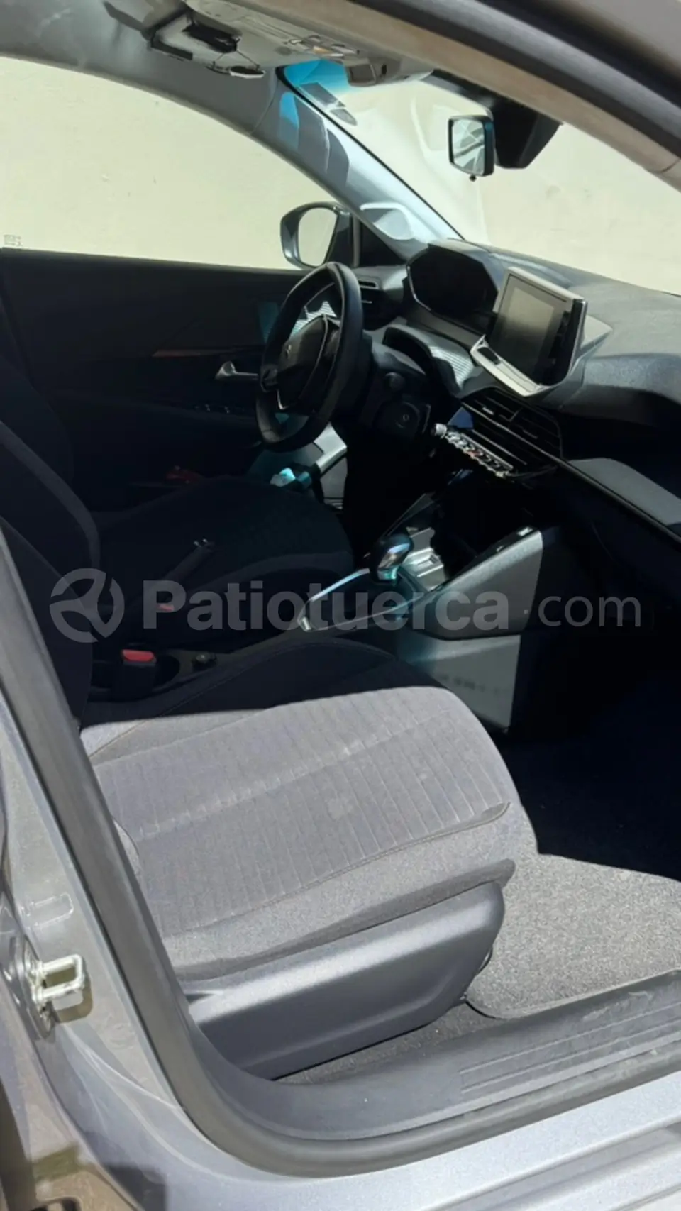 Foto 8 de Peugeot 208