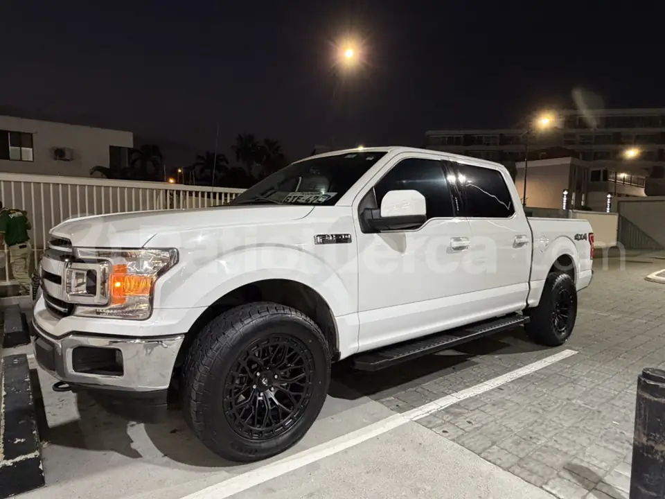 Foto 1 de Ford F150 DC 4X4