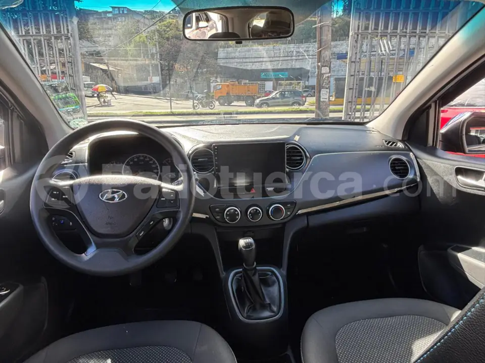 Foto 11 de Hyundai Grand I10 HB