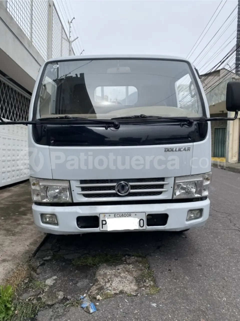 Foto 1 de DongFeng DFA 1040