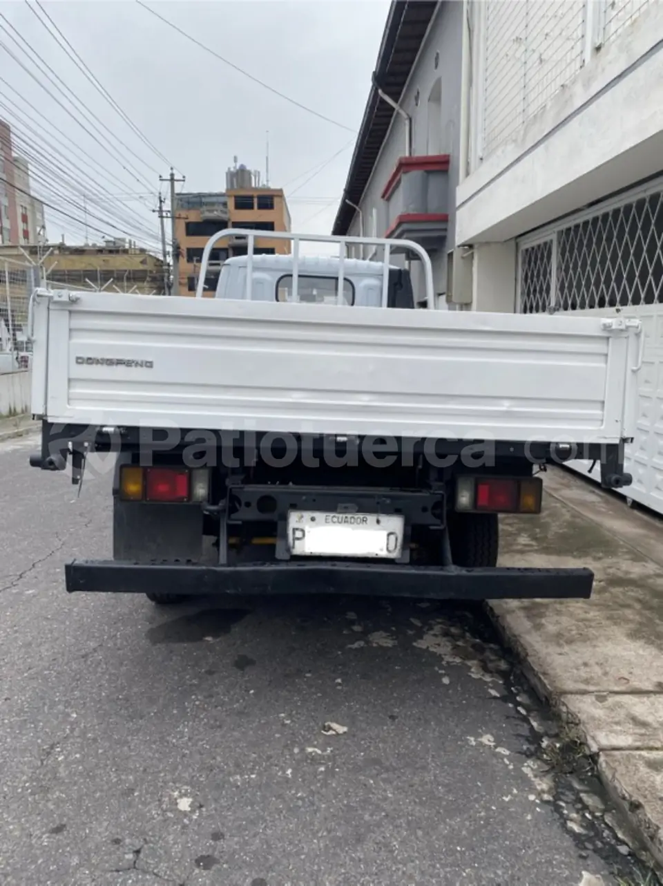 Foto 3 de DongFeng DFA 1040