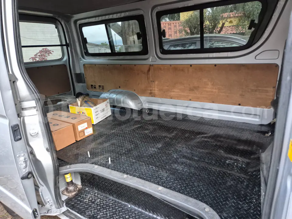 Foto 6 de Toyota BB HIACE DIESEL
