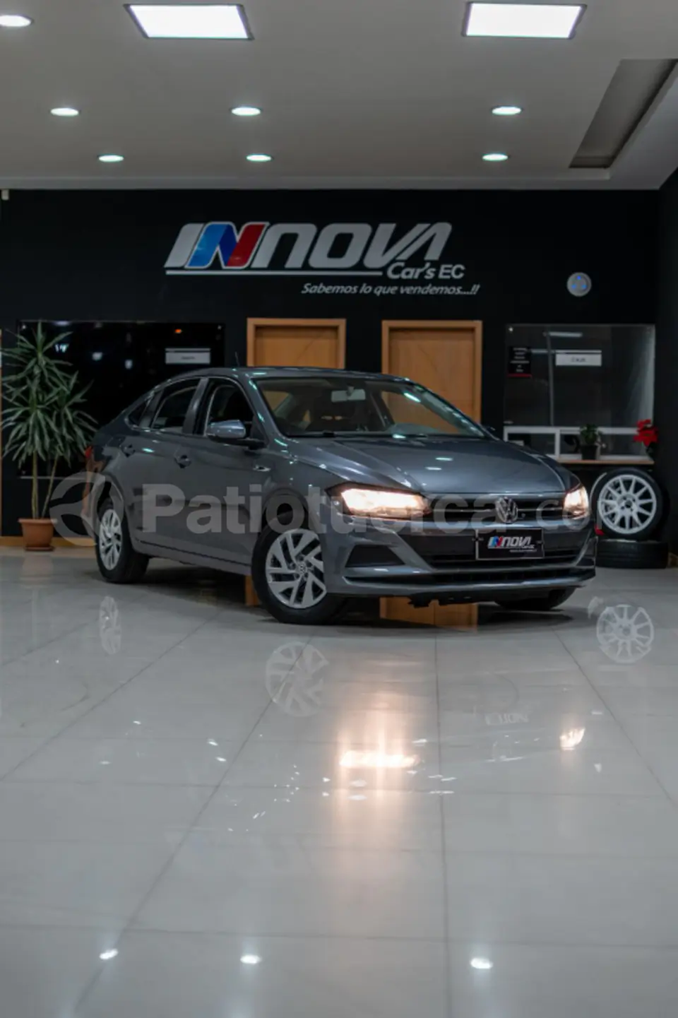 Foto 1 de Volkswagen Virtus