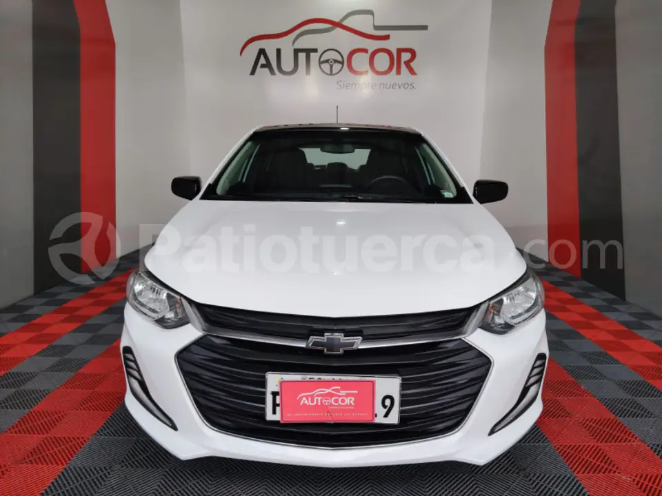 Foto 3 de Chevrolet ONIX LT TURBO