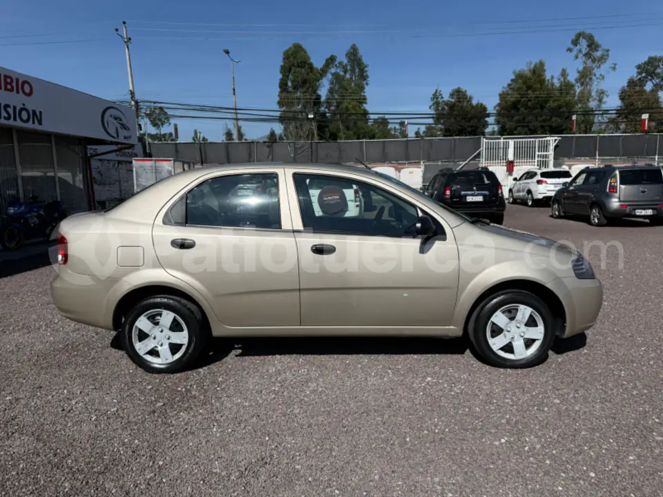 Foto 4 de Chevrolet Aveo Family