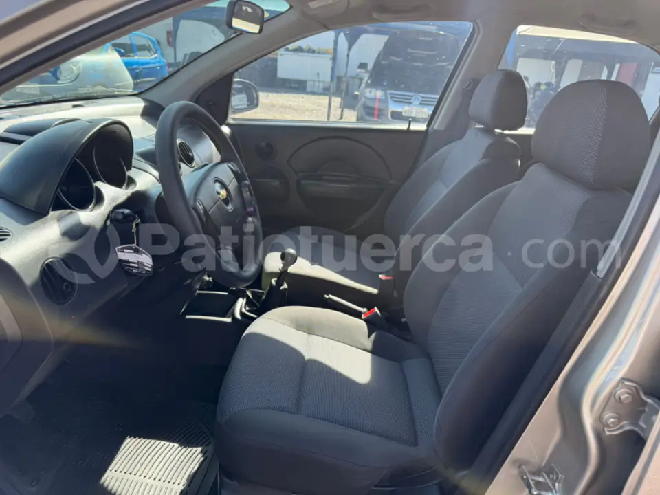 Foto 11 de Chevrolet Aveo Family