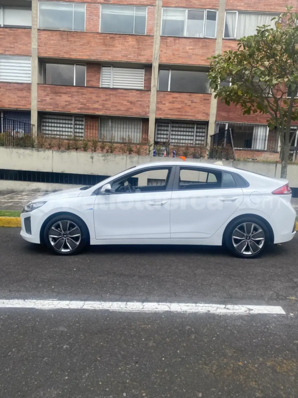 Foto 3 de Hyundai IONIQ