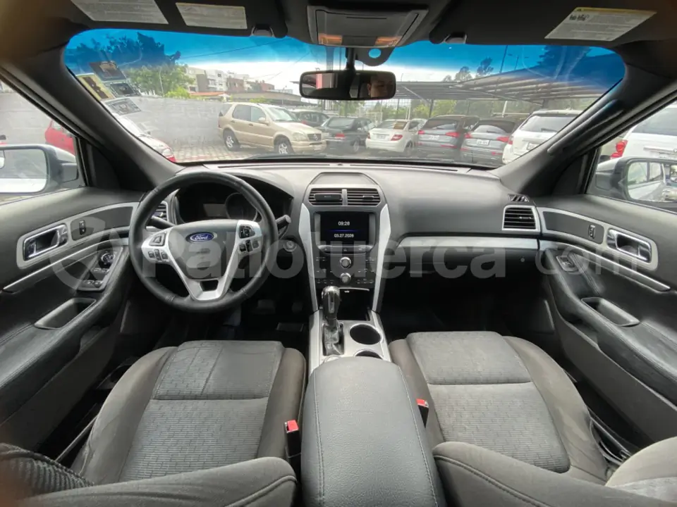 Foto 16 de Ford Explorer XLT