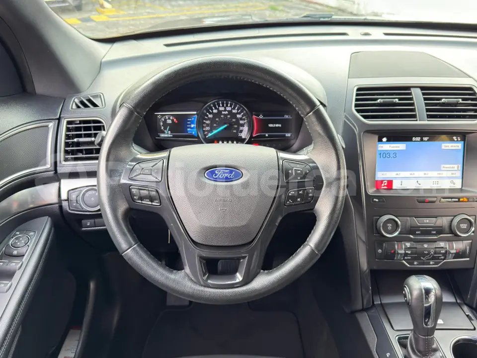 Foto 15 de Ford Explorer XLT