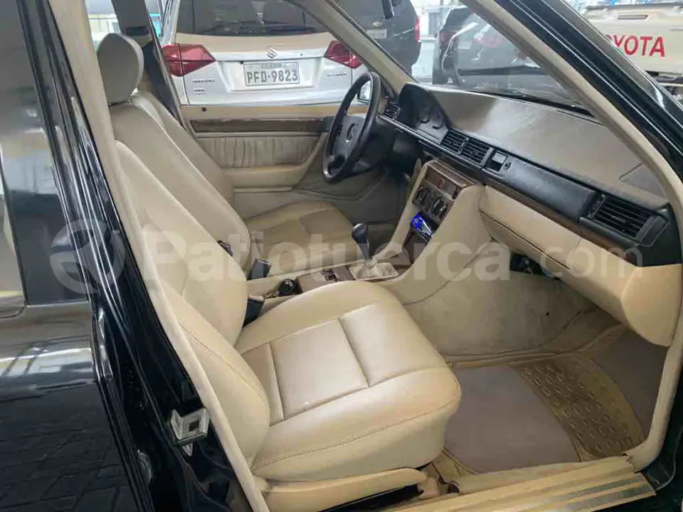 Foto 7 de Mercedes Benz 230E