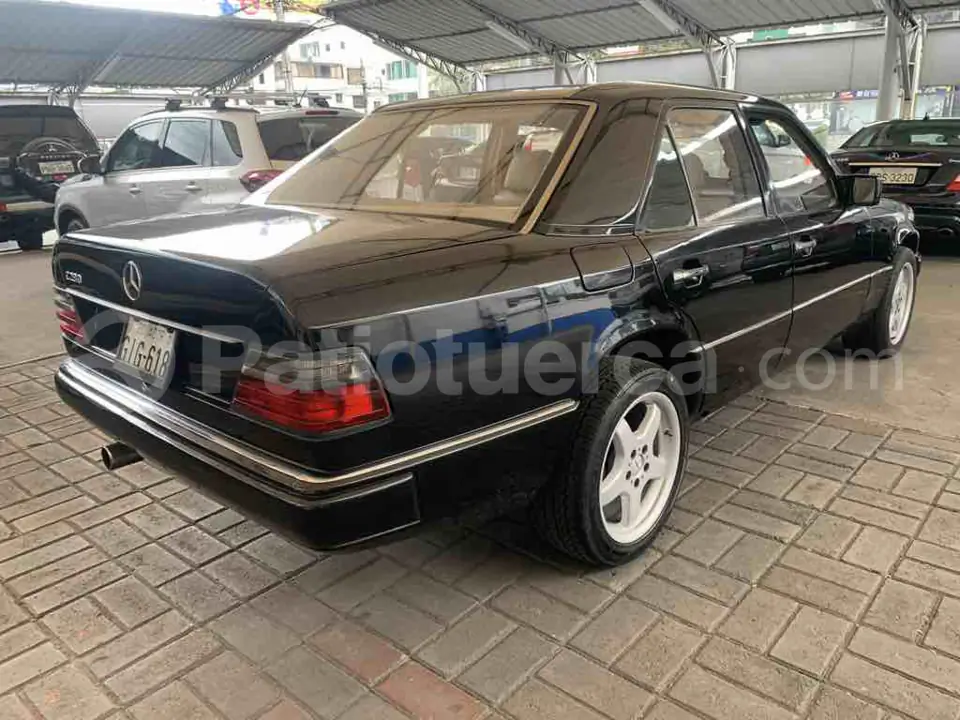 Foto 9 de Mercedes Benz 230E