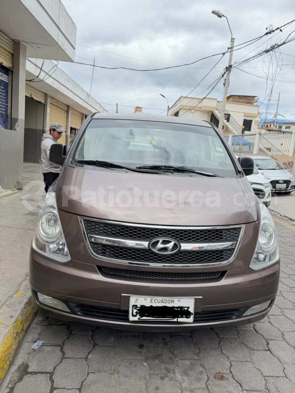 Foto 1 de Hyundai H1 12 pasajeros