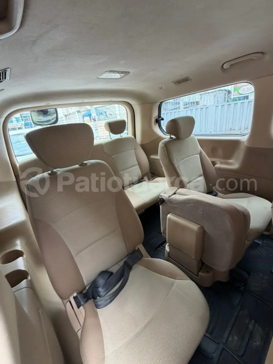 Foto 7 de Hyundai H1 12 pasajeros