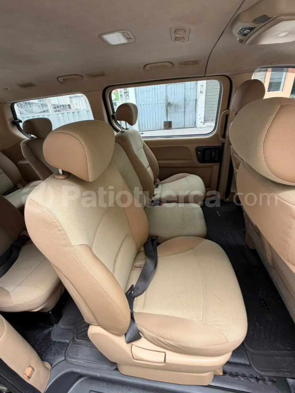 Foto 8 de Hyundai H1 12 pasajeros