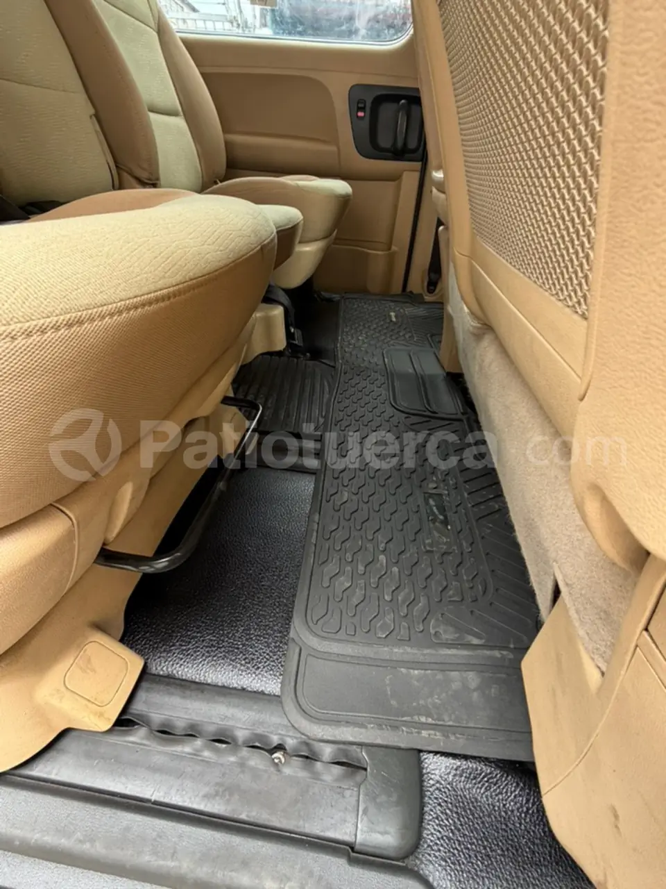 Foto 10 de Hyundai H1 12 pasajeros