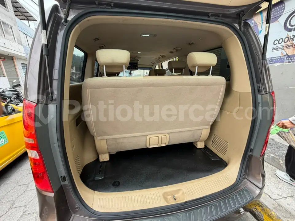 Foto 15 de Hyundai H1 12 pasajeros