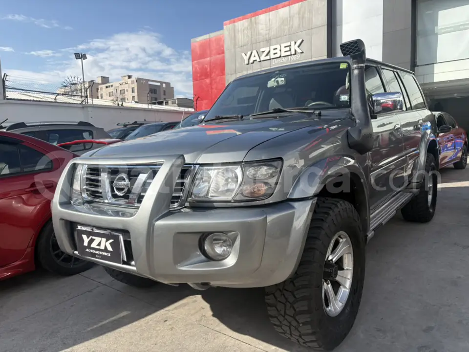 Foto 1 de Nissan Patrol GRX 4x4