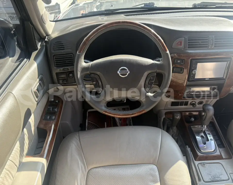 Foto 3 de Nissan Patrol GRX 4x4