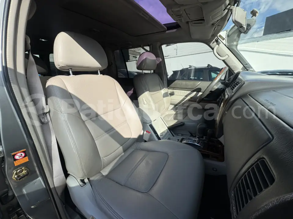 Foto 10 de Nissan Patrol GRX 4x4