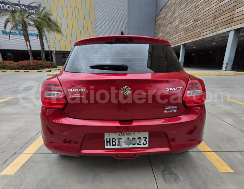 Foto 5 de Suzuki Swift GLX