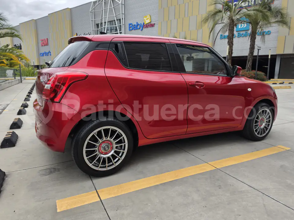 Foto 6 de Suzuki Swift GLX