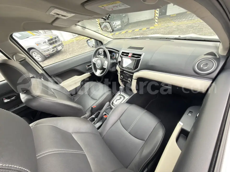 Foto 17 de Toyota Rush