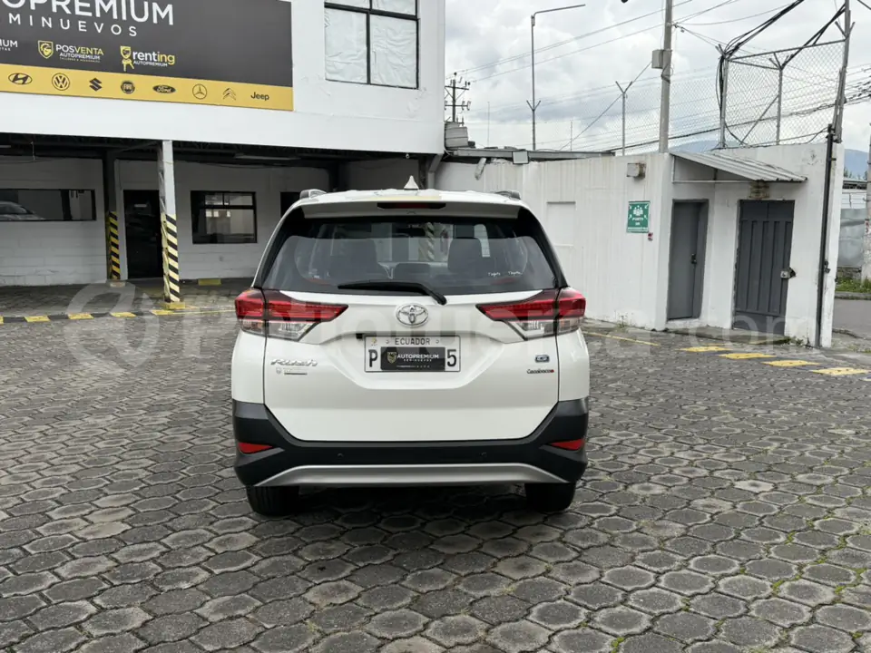 Foto 19 de Toyota Rush