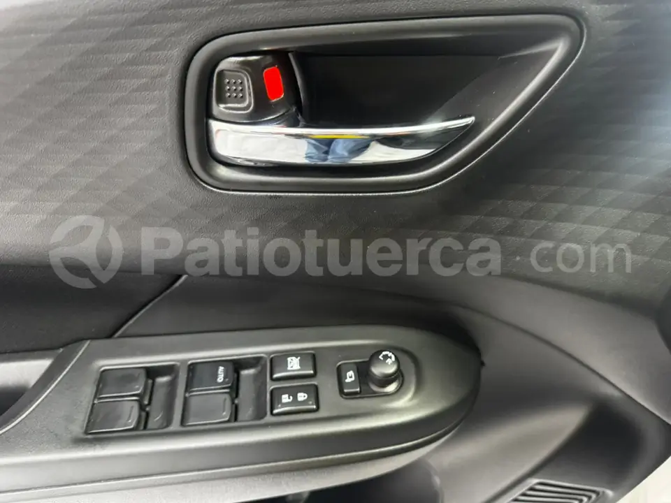 Foto 10 de Suzuki Swift GLX