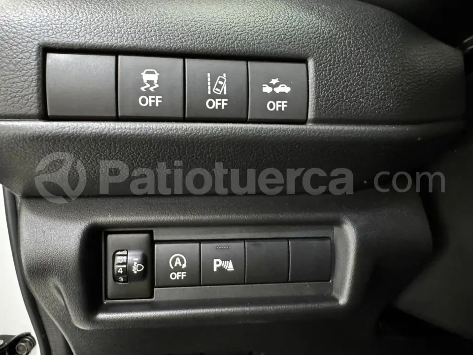 Foto 11 de Suzuki Swift GLX