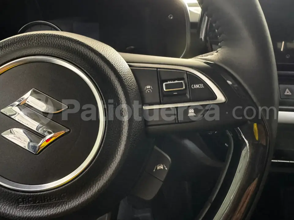 Foto 19 de Suzuki Swift GLX