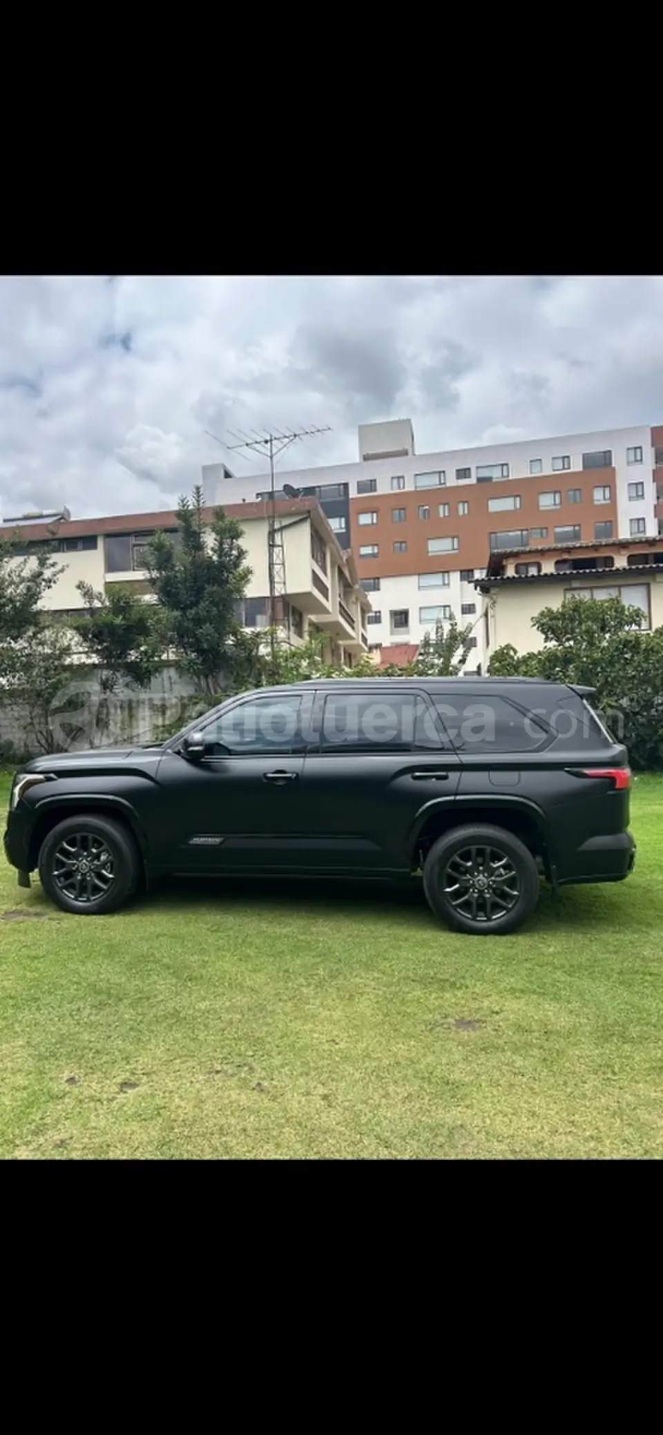 Foto 3 de Toyota Sequoia Platinium