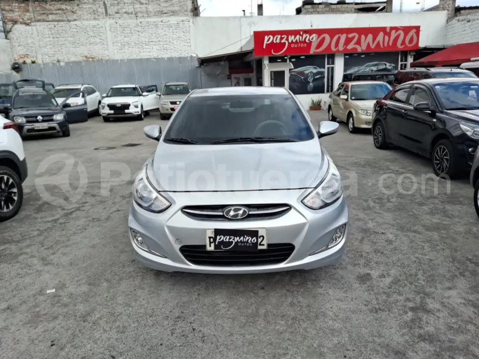 Foto 2 de Hyundai Accent